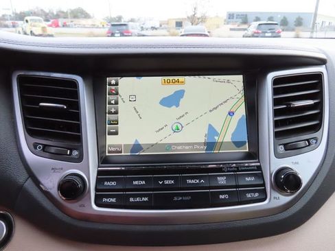 Used 2016 Hyundai Tucson Limited image 24