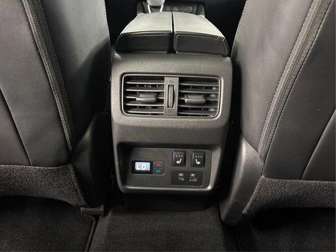 Used 2022 Nissan Rogue Platinum w/ Head-Up Display Package AWD/4WD image 27