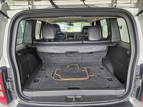Used 2011 Jeep Liberty 70th Anniversary AWD/4WD image 10