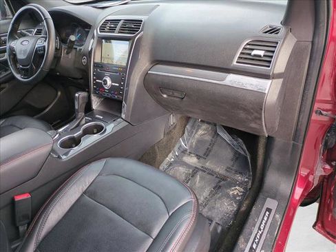 Used 2018 Ford Explorer Sport w/ Equipment Group 401A image 22