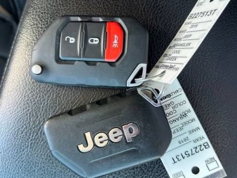 Used 2019 Jeep Wrangler Unlimited Sport S AWD/4WD image 10