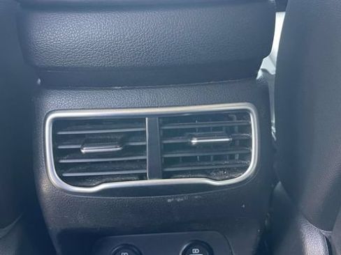 Used 2023 Hyundai Santa Fe XRT FWD image 13