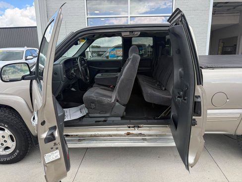 Used 2002 Chevrolet Silverado 1500 LS w/ Off-Road Pkg AWD/4WD image 15