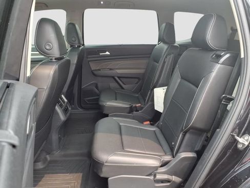 Used 2023 Volkswagen Atlas SEL AWD/4WD image 18