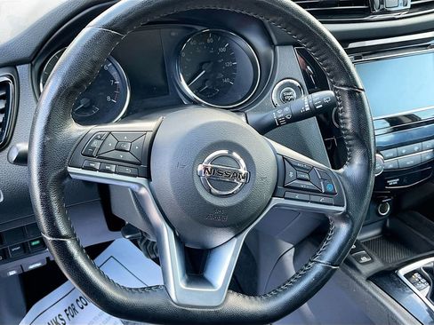 Used 2022 Nissan Rogue Sport SL AWD/4WD image 11