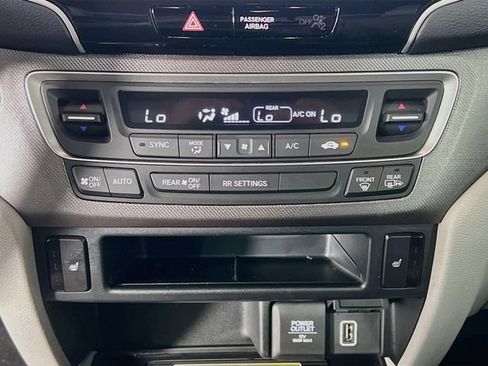 Used 2023 Honda Ridgeline RTL-E image 23