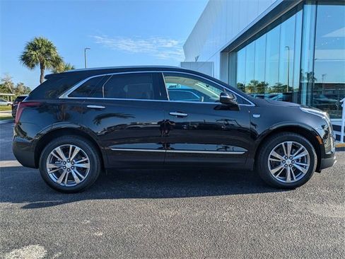 New 2025 Cadillac XT5 Premium Luxury image 3