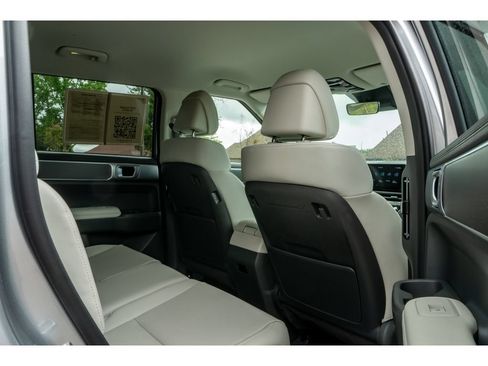 Used 2026 Hyundai Santa Fe SEL FWD image 16