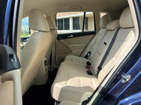 Used 2016 Volkswagen Tiguan S FWD image 13