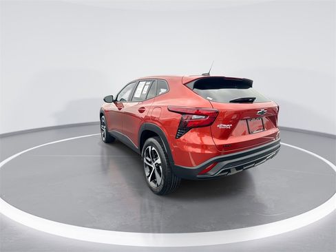 Used 2024 Chevrolet Trax RS w/ Driver Confidence Package image 6