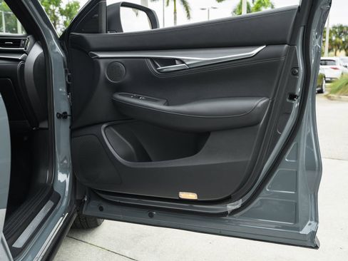 Used 2025 INFINITI QX55 Luxe w/ Cargo Package image 35