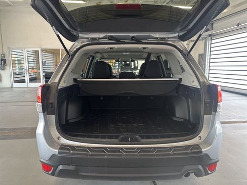 Used 2024 Subaru Forester Premium image 8