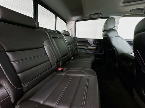 Used 2015 GMC Sierra 3500 Denali w/ Duramax Plus Package image 28