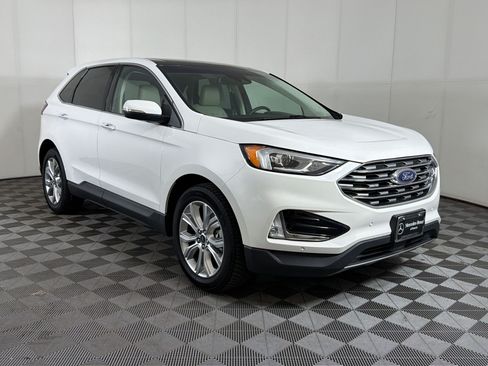 Used 2020 Ford Edge Titanium w/ Class II Trailer Tow Package AWD/4WD image 7
