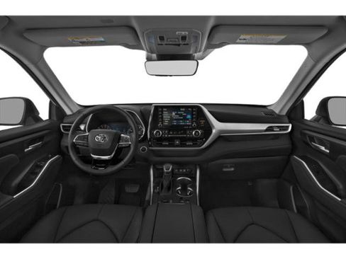 Used 2020 Toyota Highlander XLE AWD/4WD image 4