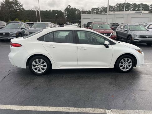 Used 2024 Toyota Corolla LE image 12