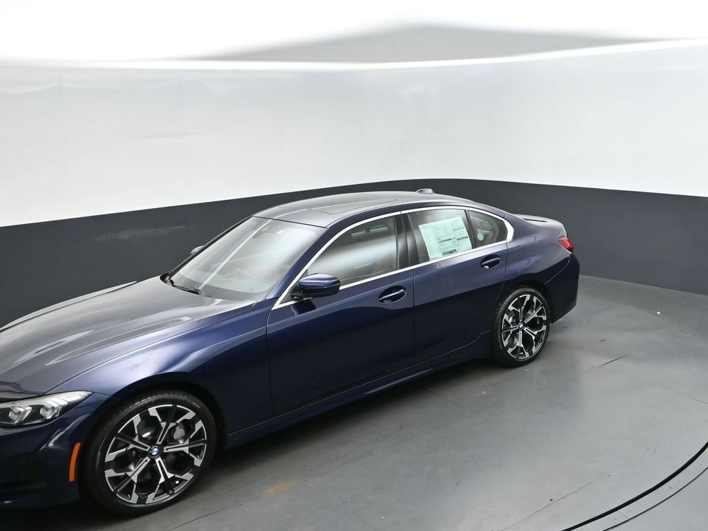 Used 2026 BMW 330i Sedan w/ Convenience Package RWD image 31