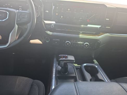 Used 2025 GMC Sierra 1500 Elevation w/ Preferred Package AWD/4WD image 13