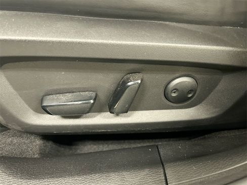 Used 2023 Mitsubishi Outlander SE Black Edition image 10