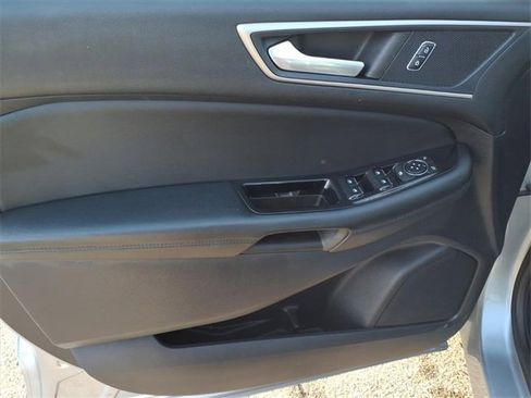 Certified 2020 Ford Edge SEL image 12