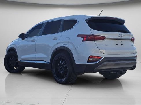 Used 2020 Hyundai Santa Fe SE image 21