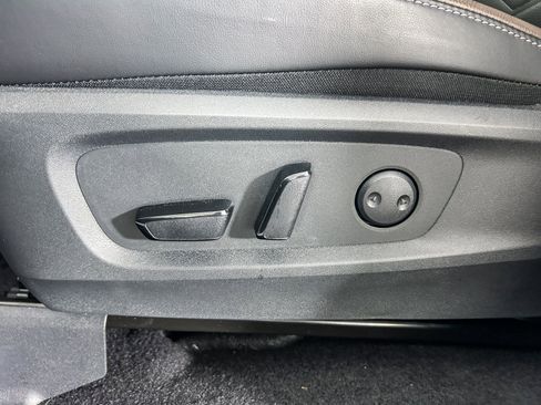 Certified 2025 Nissan Pathfinder Platinum w/ Cargo Package image 22