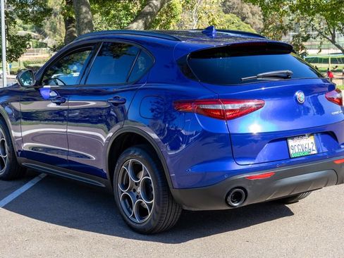 Used 2022 Alfa Romeo Stelvio Sprint image 10