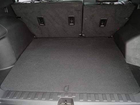 Certified 2024 Chevrolet Equinox RS AWD/4WD image 9