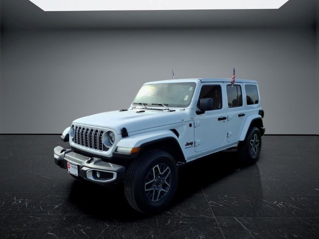Used 2025 Jeep Wrangler Unlimited Sahara AWD/4WD image 6