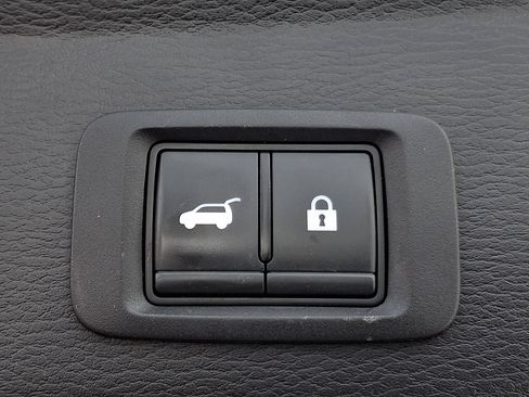 Used 2023 Mitsubishi Outlander SE image 31