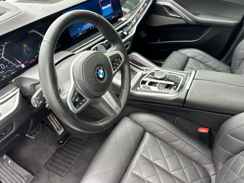 Used 2025 BMW X6 xDrive40i w/ Climate Comfort Package AWD/4WD image 9