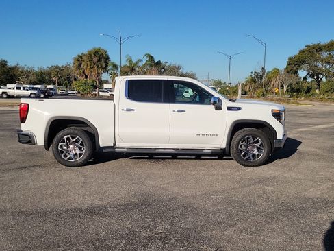 New 2026 GMC Sierra 1500 SLT w/ SLT Premium Plus Package AWD/4WD image 7