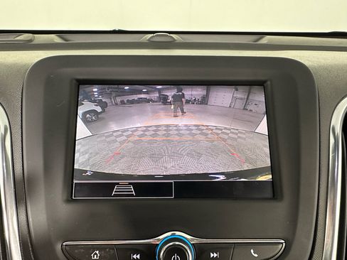 Used 2022 Chevrolet Equinox LT image 6