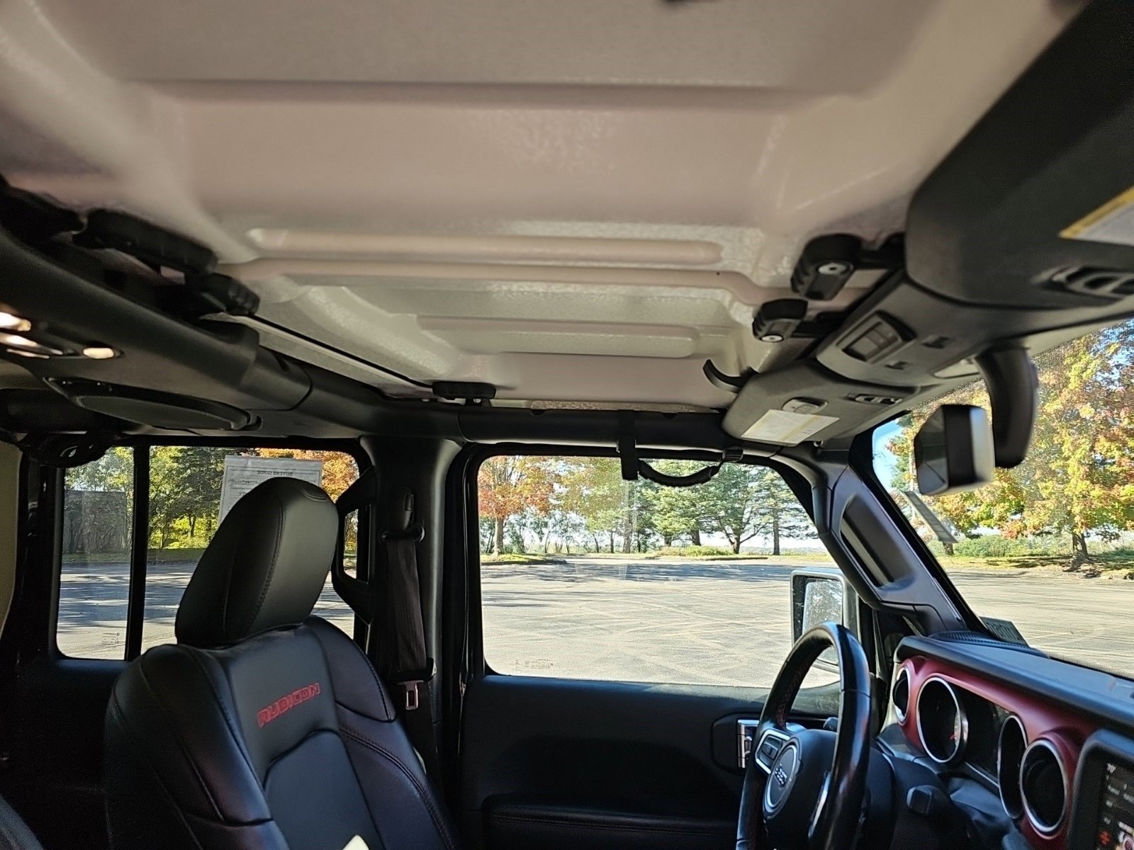 Used 2022 Jeep Gladiator Rubicon w/ Cold Weather Group AWD/4WD image 12