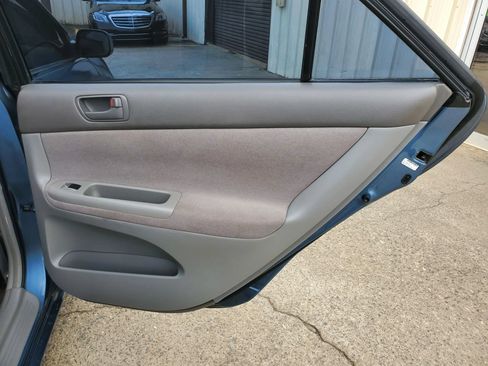 Used 2003 Toyota Camry LE FWD image 13