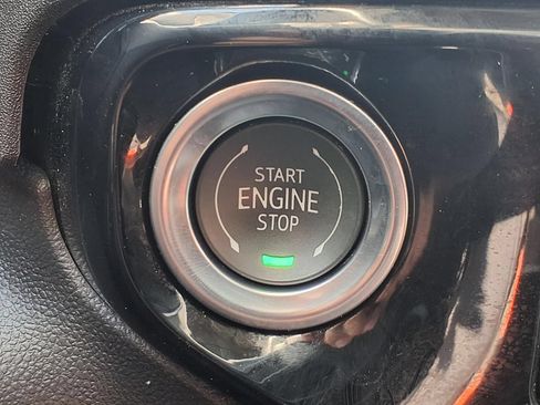 Used 2025 Chevrolet Silverado 1500 LT RWD image 8