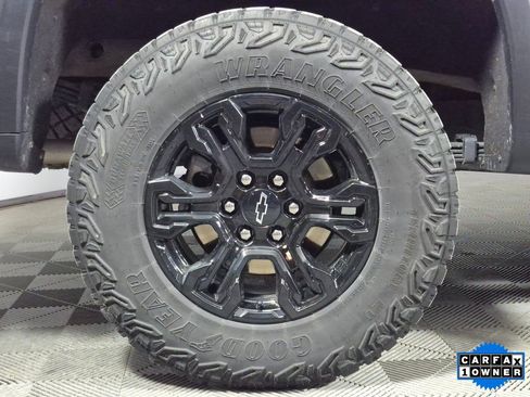 Certified 2025 Chevrolet Silverado 1500 ZR2 w/ Dark Appearance Package image 26