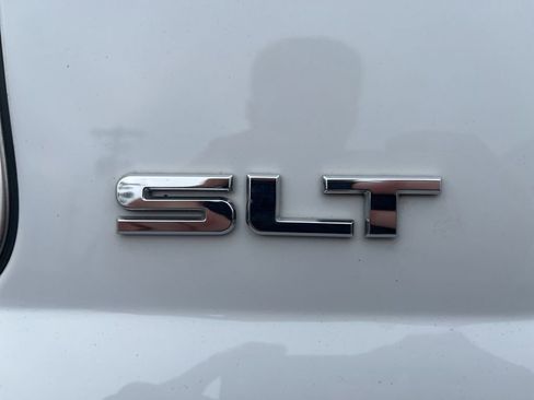 Used 2019 GMC Yukon XL SLT w/ Open Road Package RWD image 19