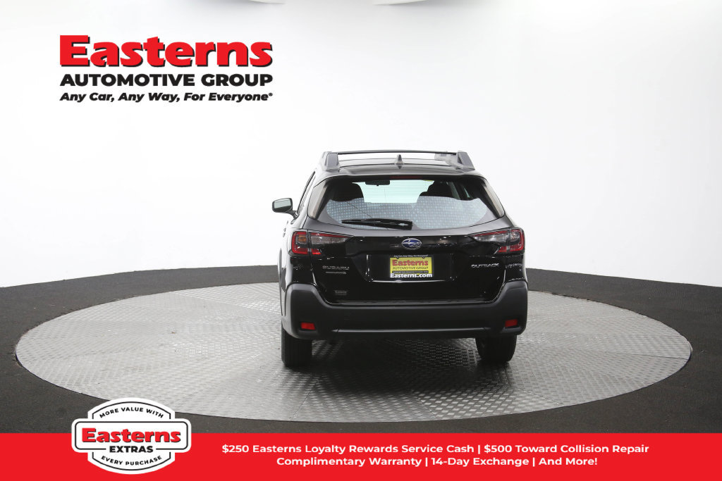 Used 2024 Subaru Outback Premium AWD/4WD image 37