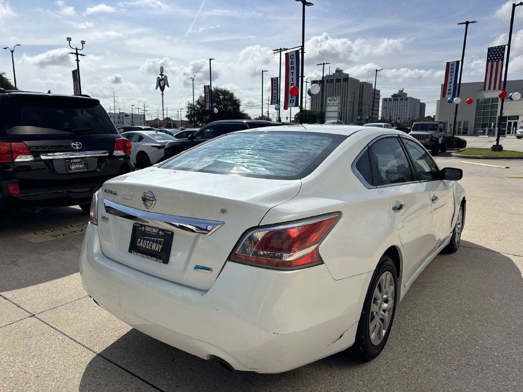 Used 2014 Nissan Altima 2.5 S FWD image 7