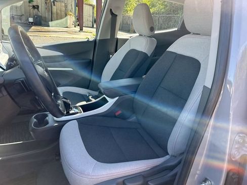Used 2021 Chevrolet Bolt LT FWD image 18