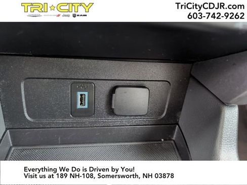 Used 2018 Ford Escape SE image 29