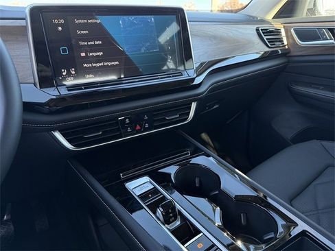 New 2026 Volkswagen Atlas SE image 13