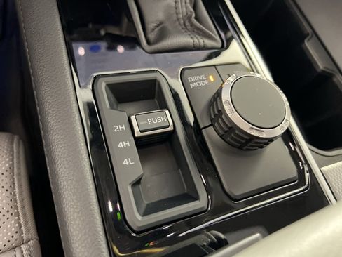 Used 2024 Toyota Sequoia Limited image 33