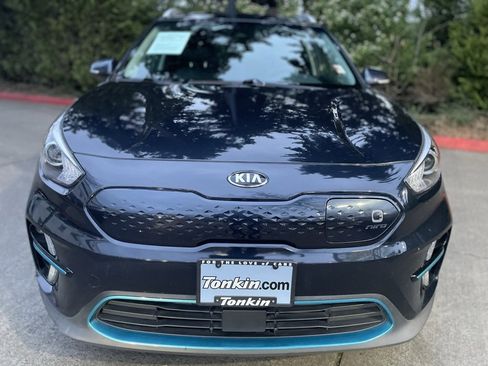 Used 2020 Kia Niro EX w/ Cold Weather Package image 9