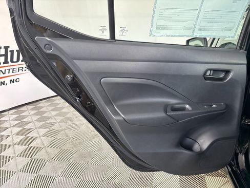 Used 2025 Nissan Versa S image 19