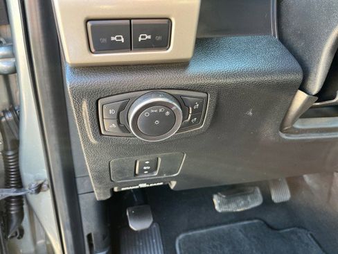 Used 2019 Ford F450 Lariat w/ Chrome Package image 13