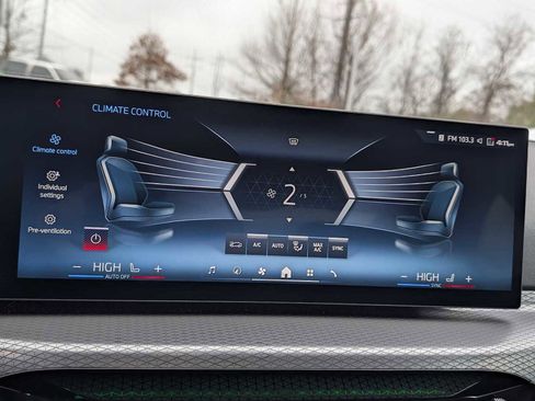 Used 2025 BMW M240i xDrive Coupe image 18