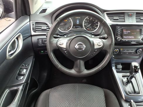 Used 2016 Nissan Sentra SR FWD image 5