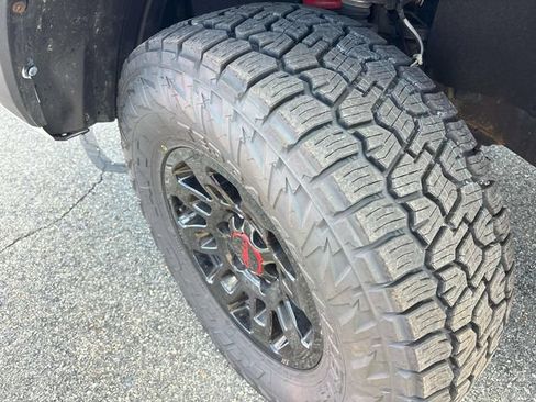 Used 2019 Toyota Tacoma TRD Pro AWD/4WD image 30